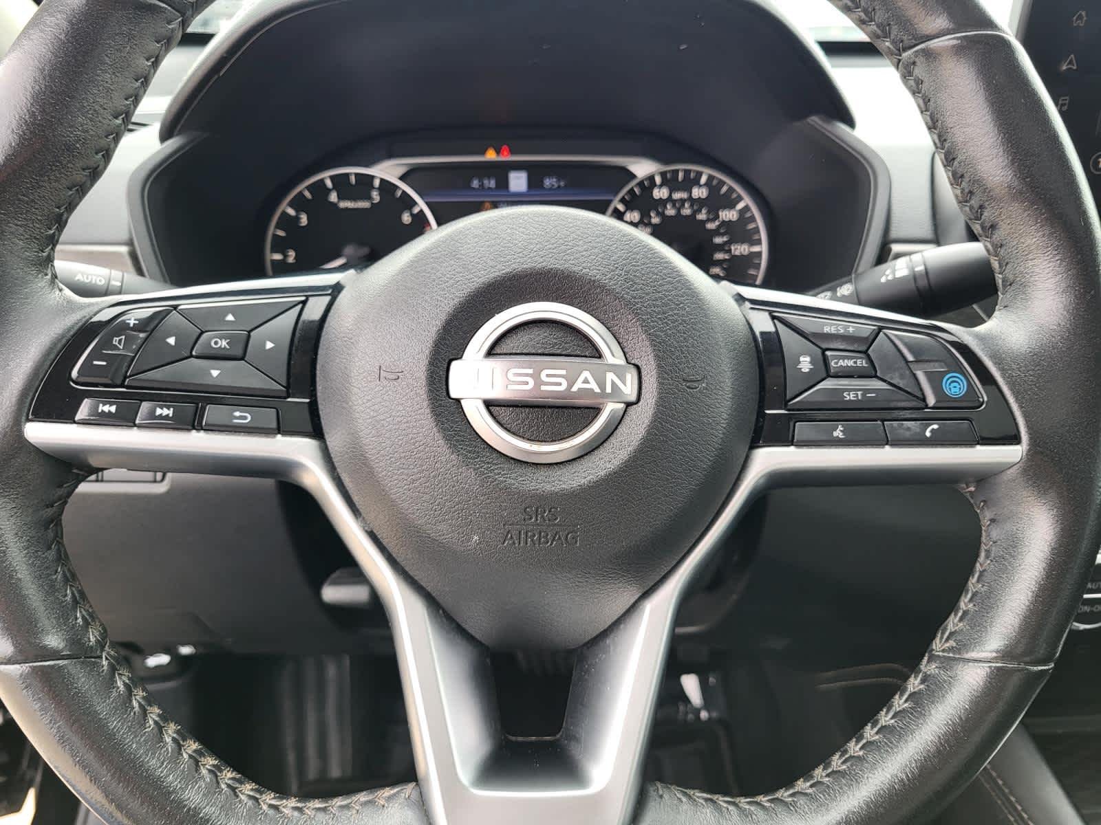 Used 2023 Super Black Nissan 2.5 SL image 18