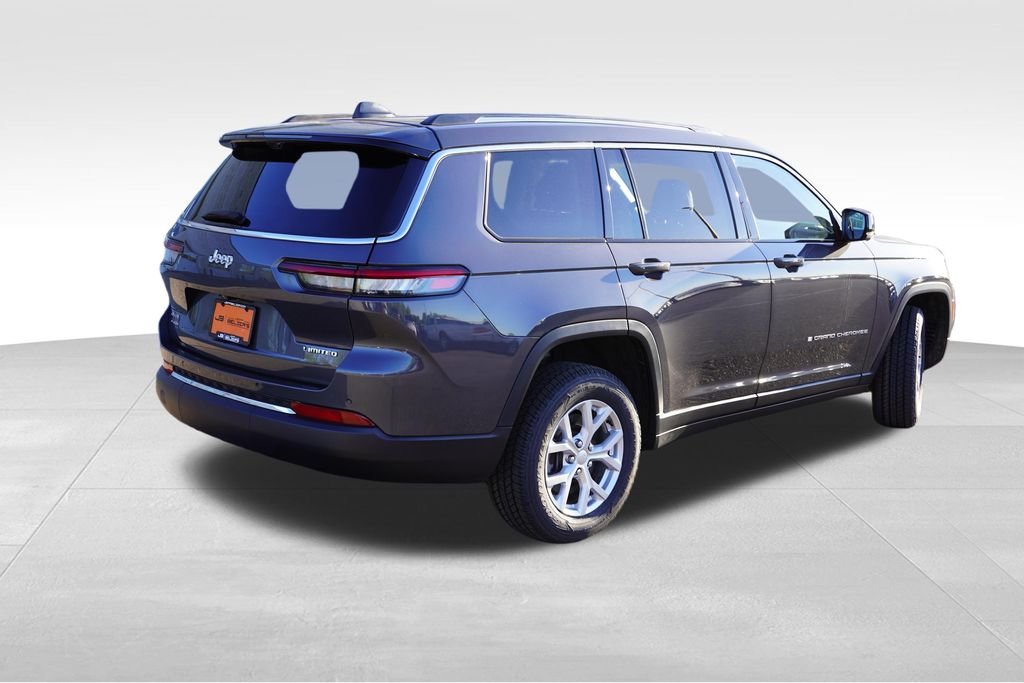 Used 2023 Baltic Gray Metallic Clearcoat Jeep Limited image 5