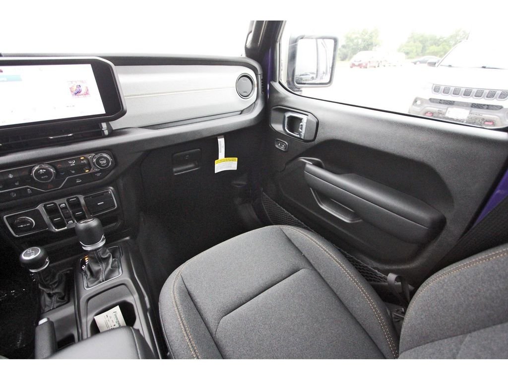 New 2026 Reign Exterior Paint Jeep Sport S image 9