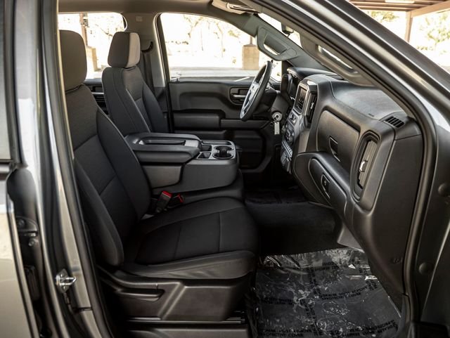 Used 2021 Satin Steel Metallic Chevrolet Custom image 38