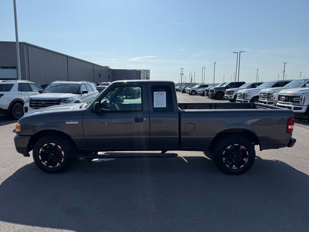 Used 2011 Gray Ford XLT image 33