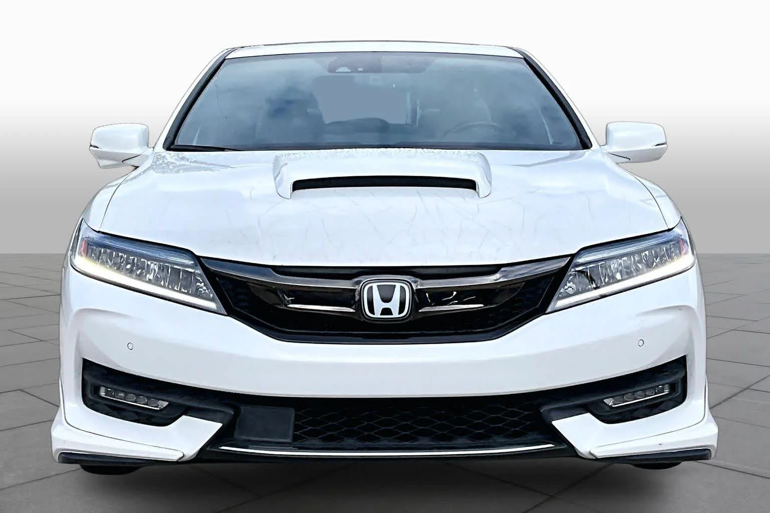 Certified Used 2016 White Orchid Pearl Honda Touring image 4