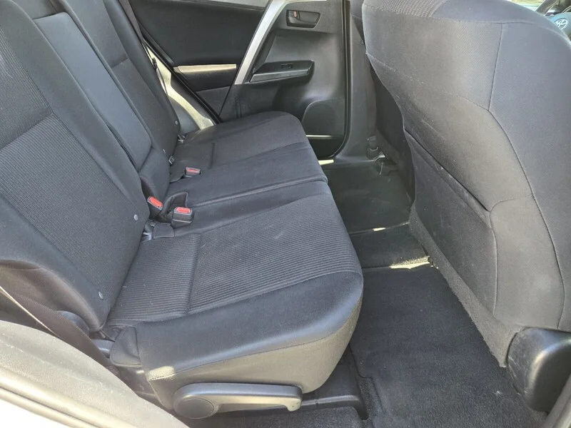 Used 2017 White Toyota LE image 11