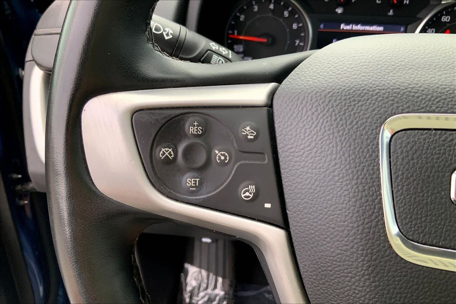 Used 2024 Downpour Metallic GMC SLT image 22