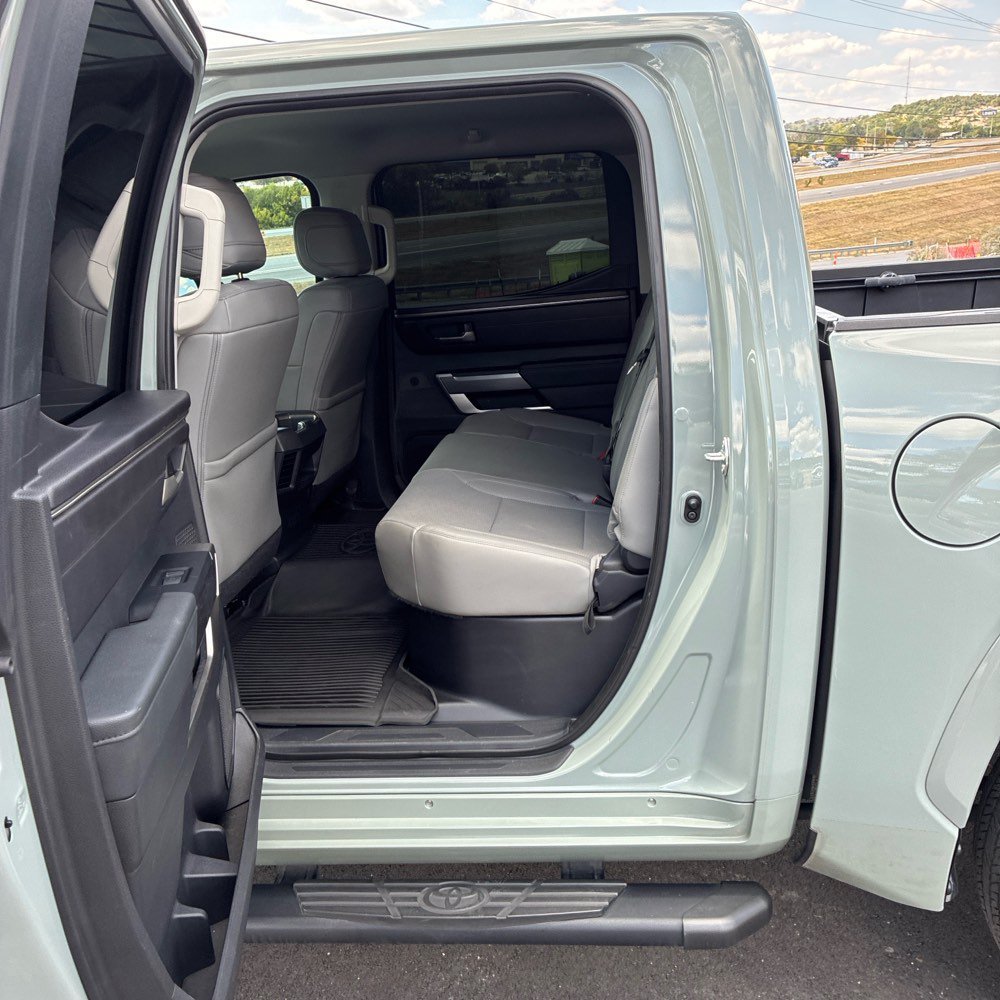 Used 2022 Lunar Toyota SR5 image 9
