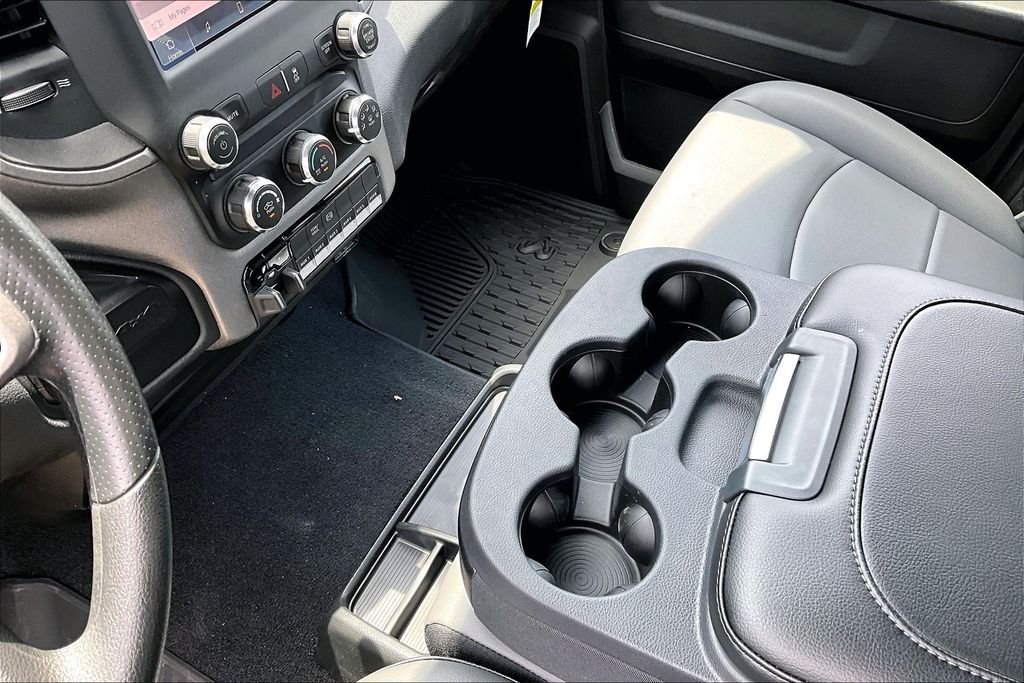 New 2024 Ram 3500 Tradesman 4D Crew Cab