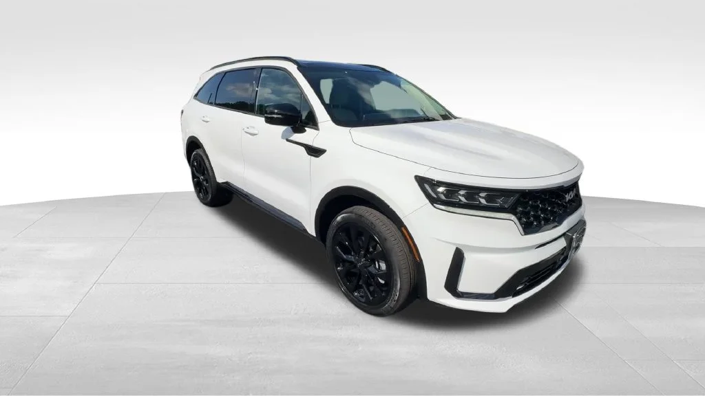 Certified Used 2023 White Kia SX image 10