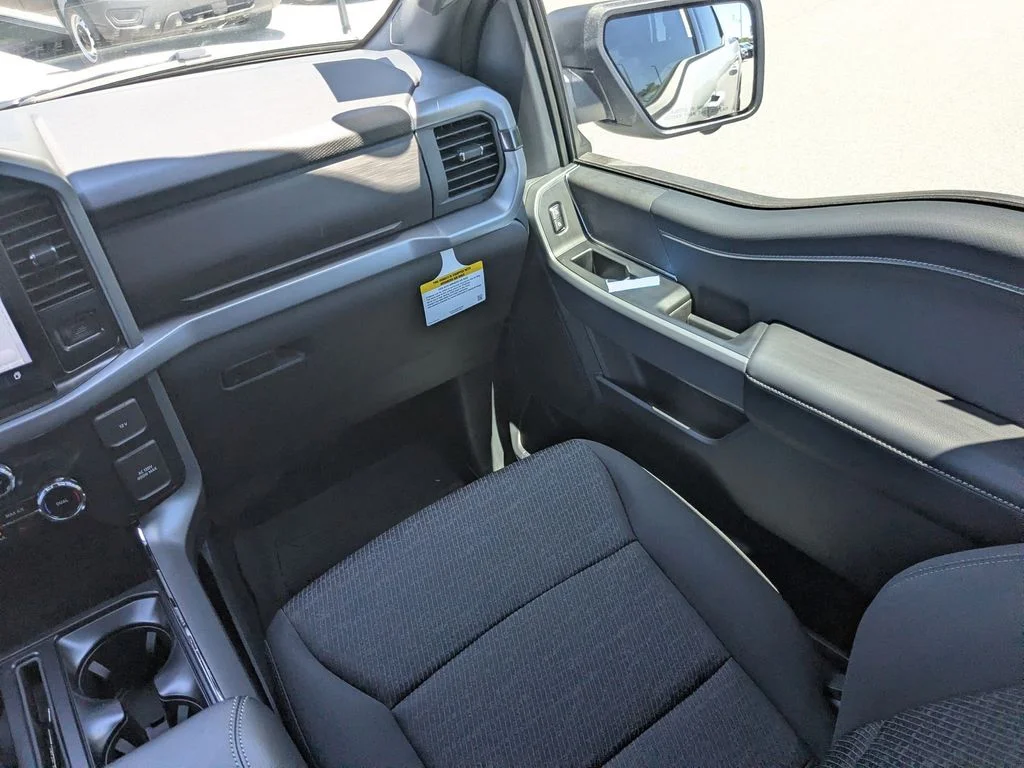 New 2026 Avalanche Ford XLT image 18