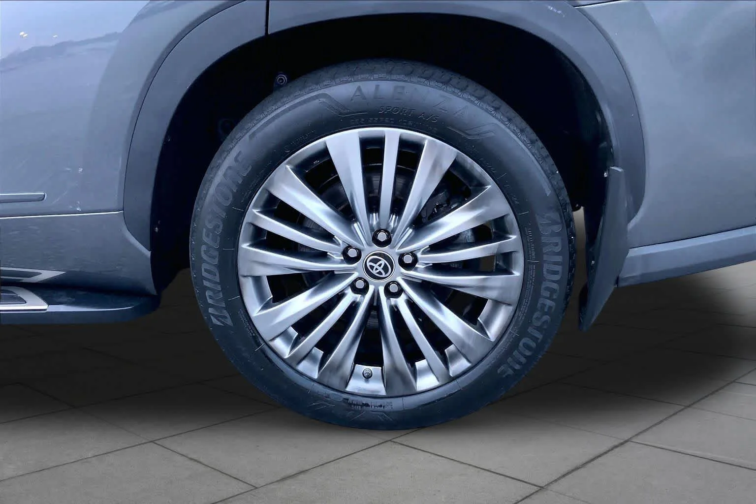 Used 2023 Magnetic Gray Metallic Toyota Platinum image 10
