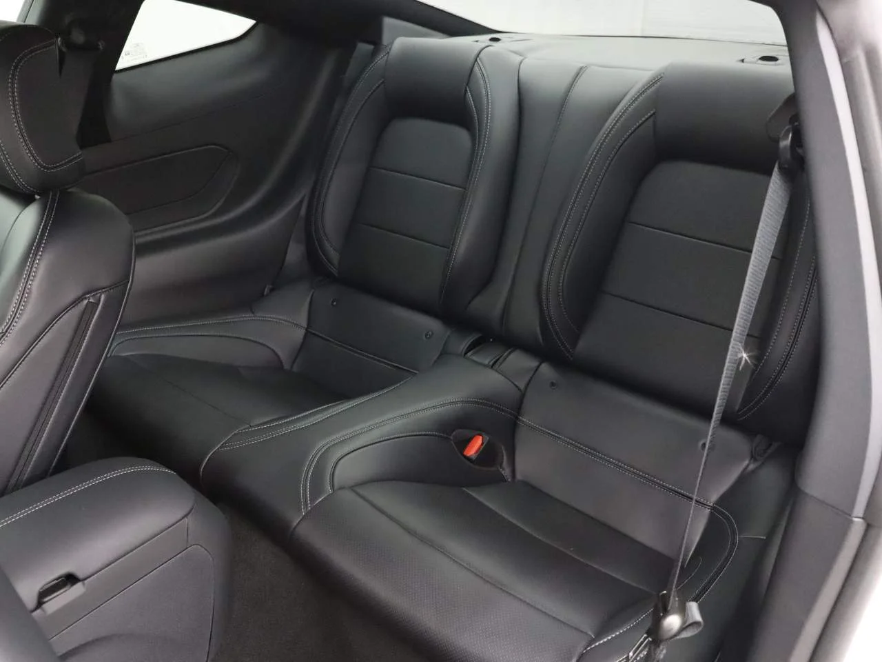 New 2026 Oxford White Ford EcoBoost® Premium Fastback image 16