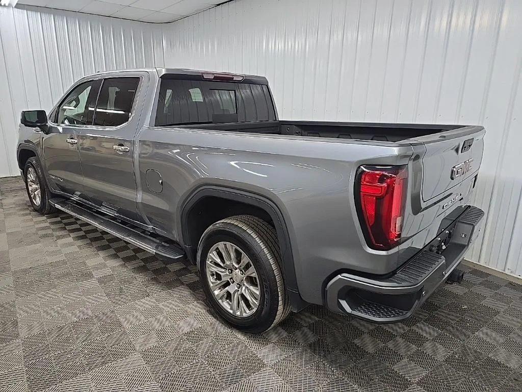 Used 2021 Gray GMC Denali image 9
