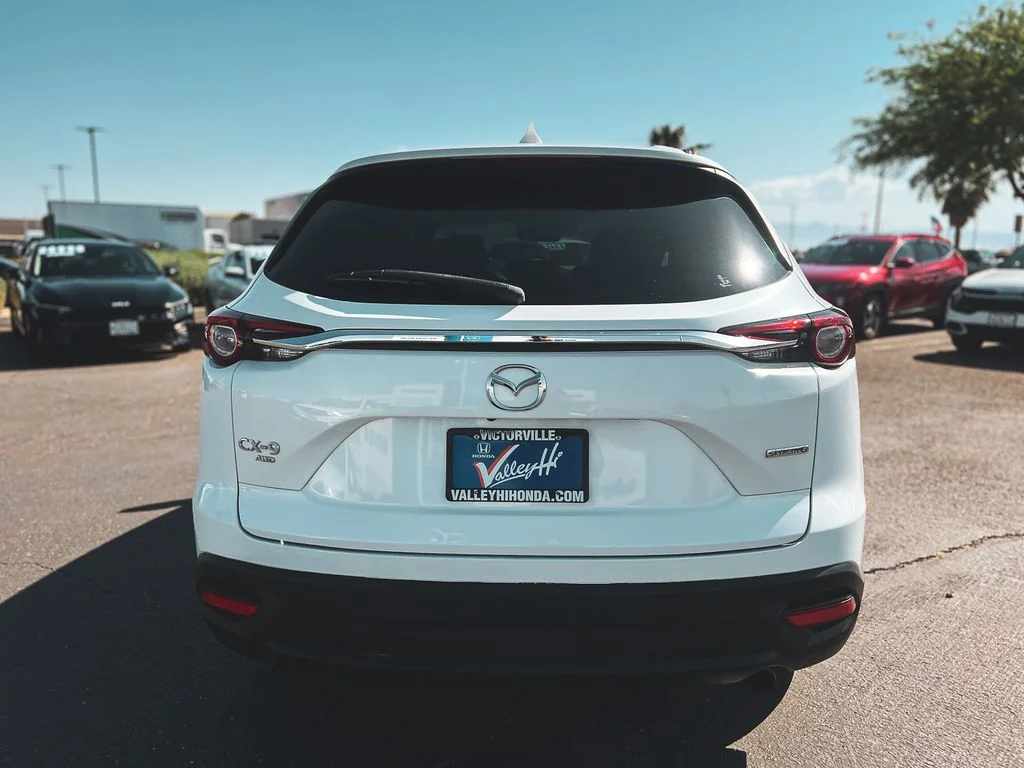 Used 2022 White Mazda Touring image 8