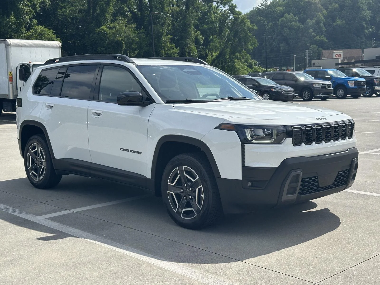 2026 Jeep Cherokee Laredo