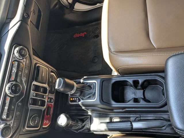 Used 2020 Bright White Clearcoat Jeep Rubicon image 20