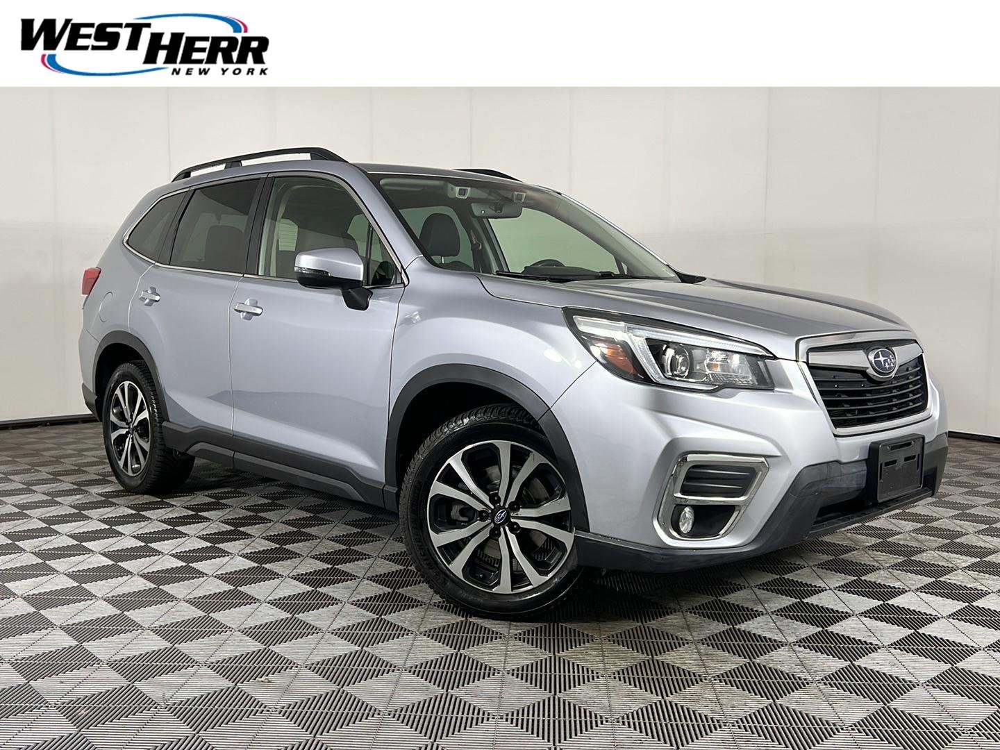 Used 2020 Ice Silver Metallic Subaru Limited image 1