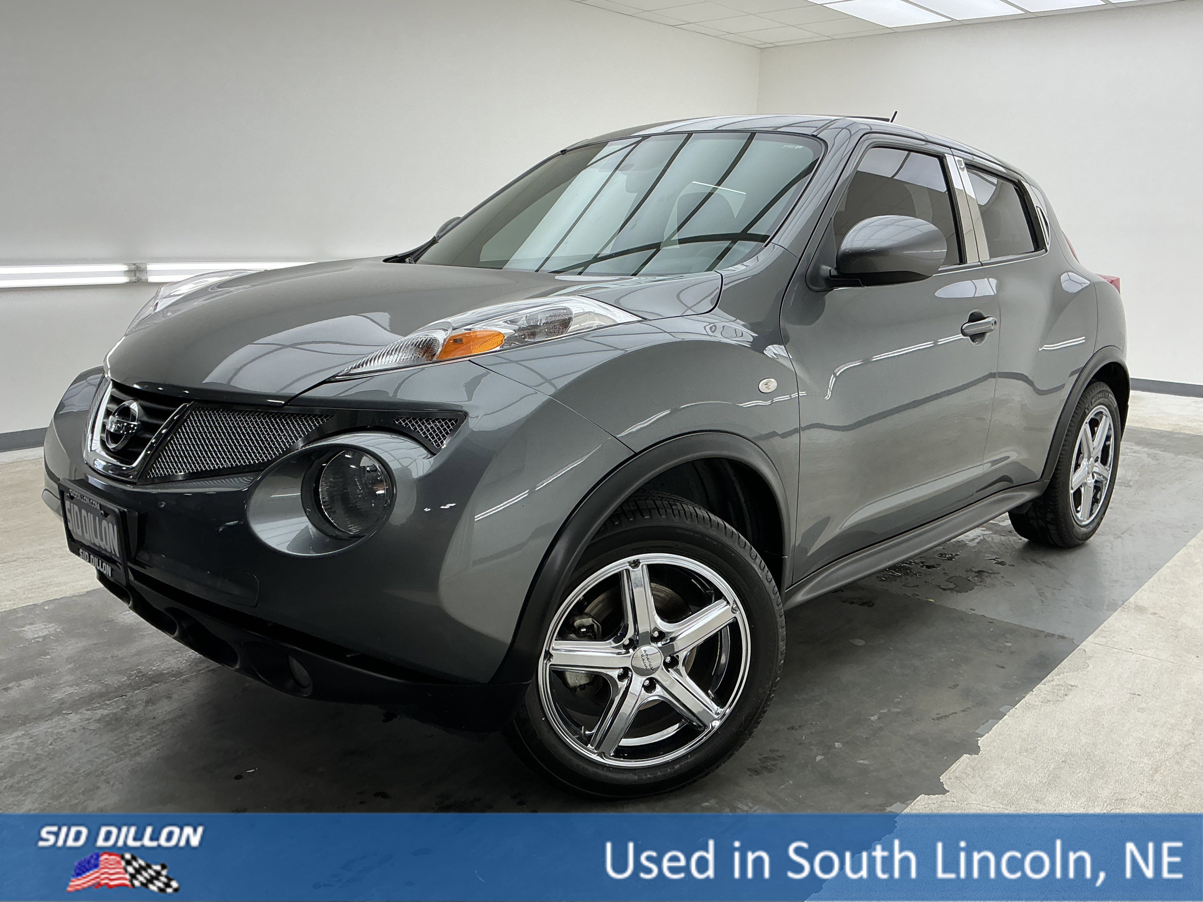 Gray (Gun Metallic) 2013 Nissan Juke S SUV / Crossover Front-Wheel Drive Continuously Variable Transmission