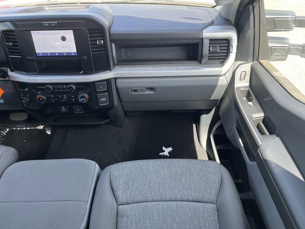 New 2026 Oxford White Ford F-250® XL image 17
