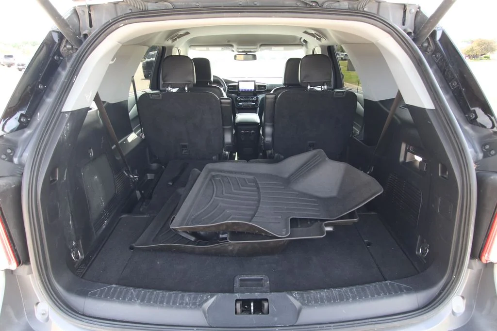 Used 2022 Gray Ford Limited image 15