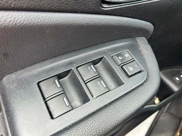 Used 2022 White Honda EX-L image 16