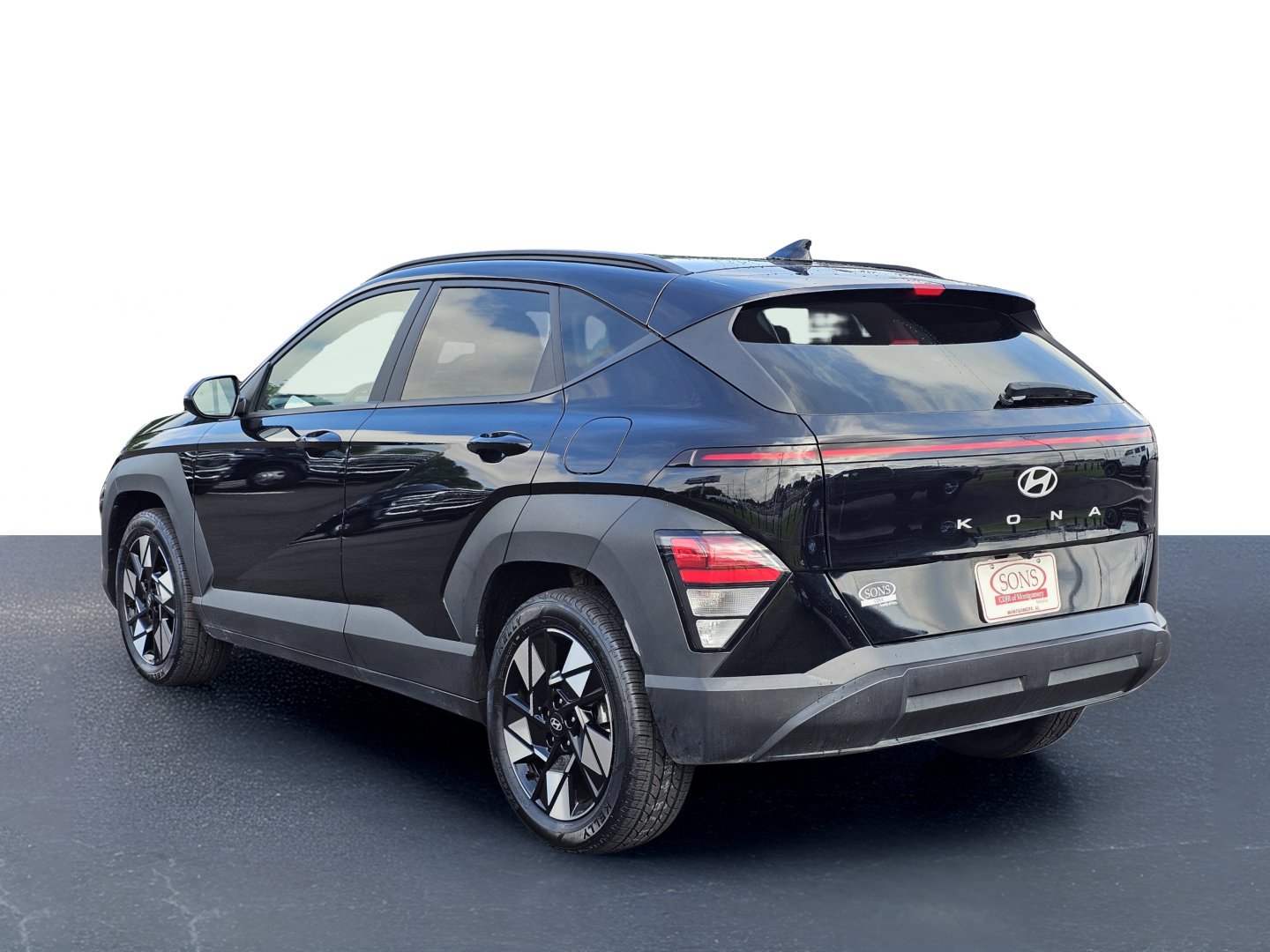 2025 Hyundai Kona SEL - Photo 12