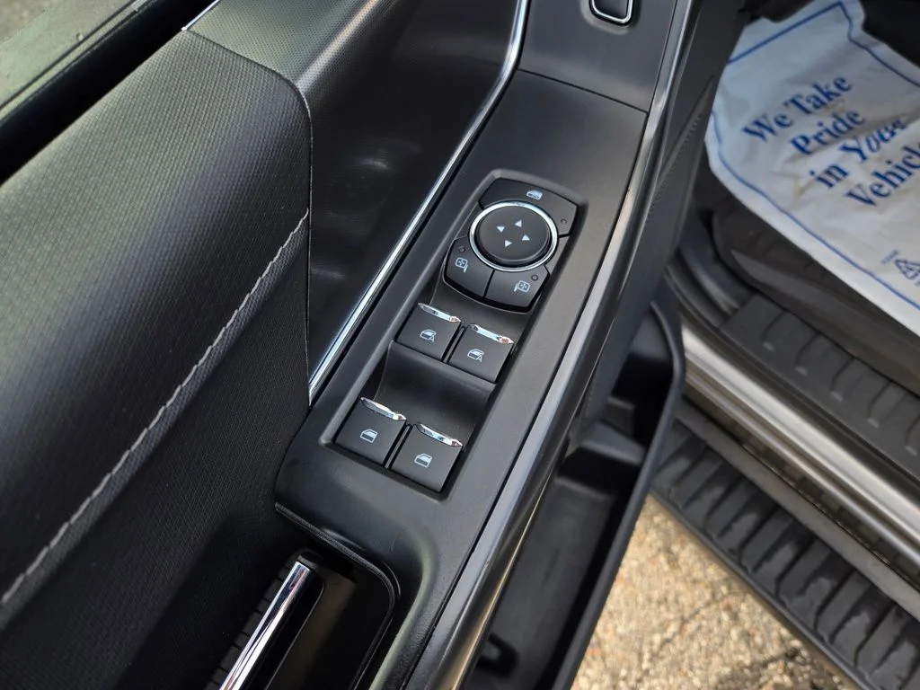 Used 2024 Gray Ford XLT image 14
