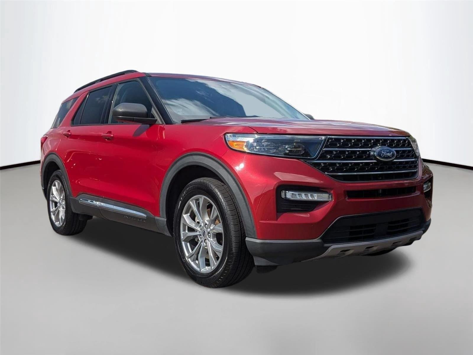 Used 2021 Rapid Red Metallic Tinted Clearcoat Ford XLT image 7