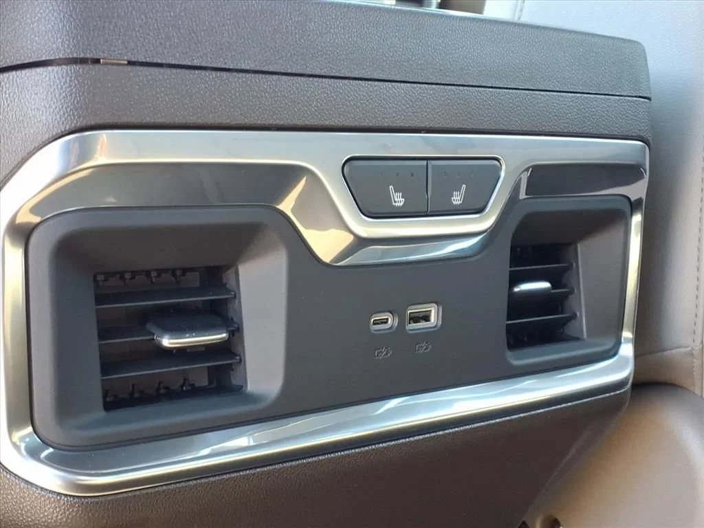 2026 GMC Sierra 1500 SLT - Photo 24