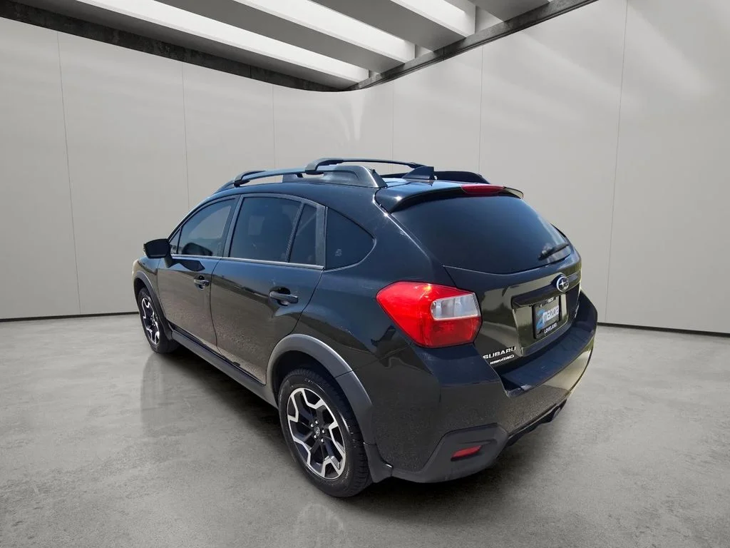 Used 2016 Crystal Black Silica Subaru Limited image 3