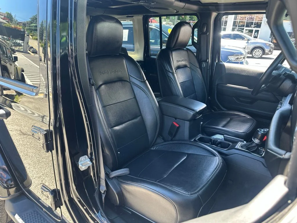 Used 2022 Black Jeep Unlimited Sahara 4xe image 16