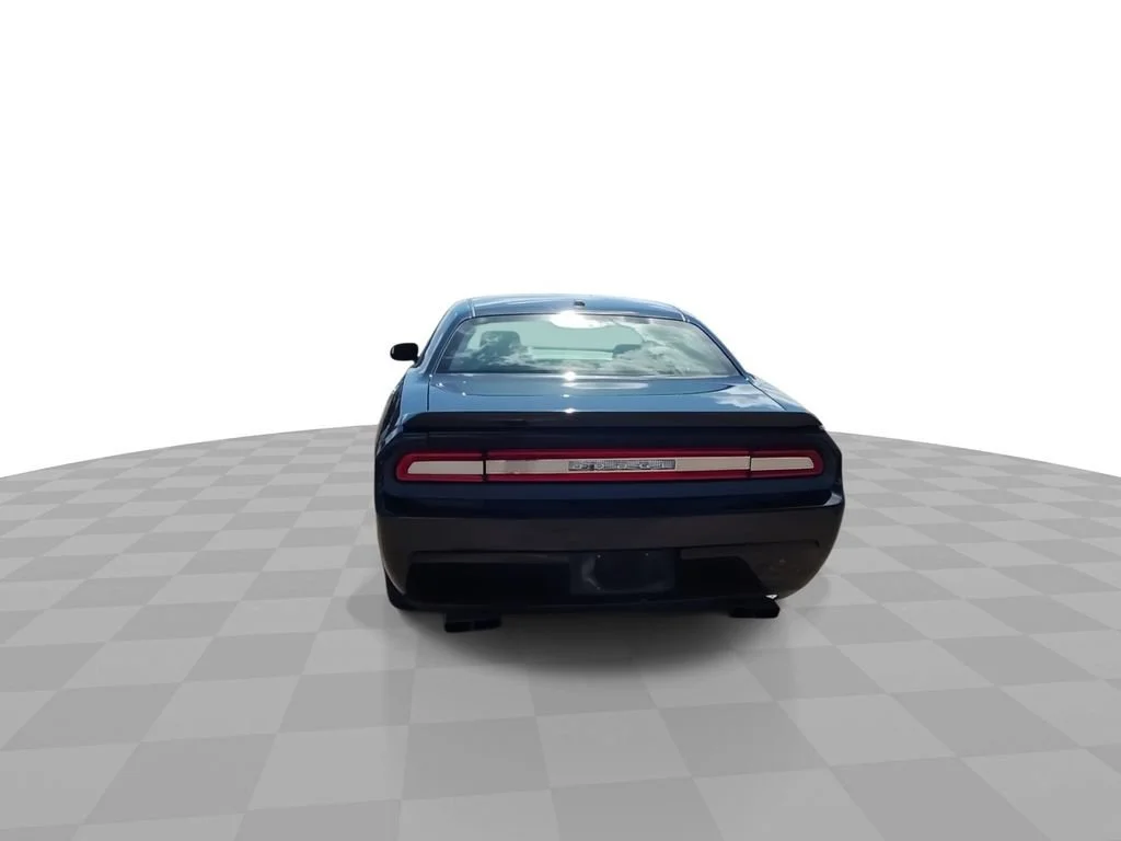Used 2009 Black Dodge R/T image 7