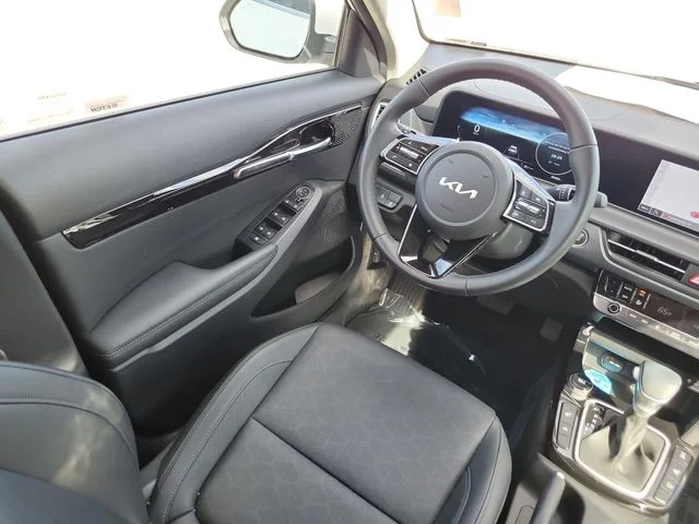 Used 2024 White Kia EX image 13