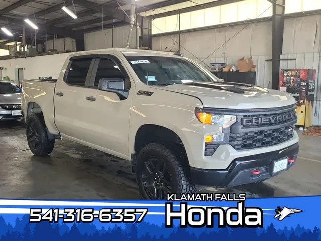 2022 Chevrolet Silverado 1500 Custom Trail Boss