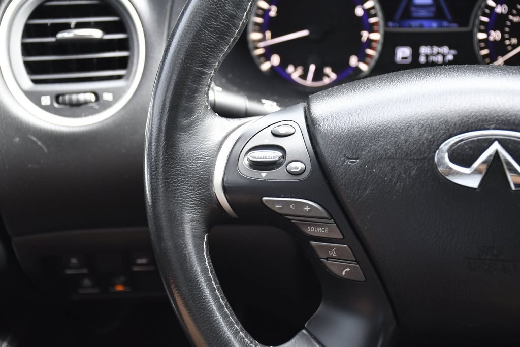 Certified Used 2019 Liquid Platinum INFINITI LUXE image 8