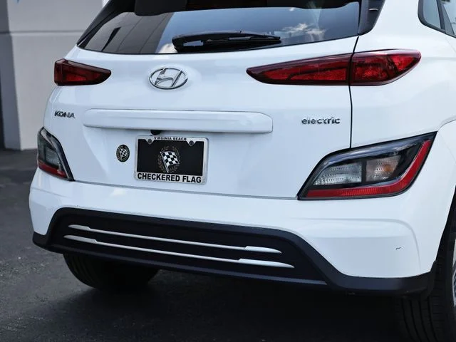 Used 2023 Lunar White Hyundai SEL image 9