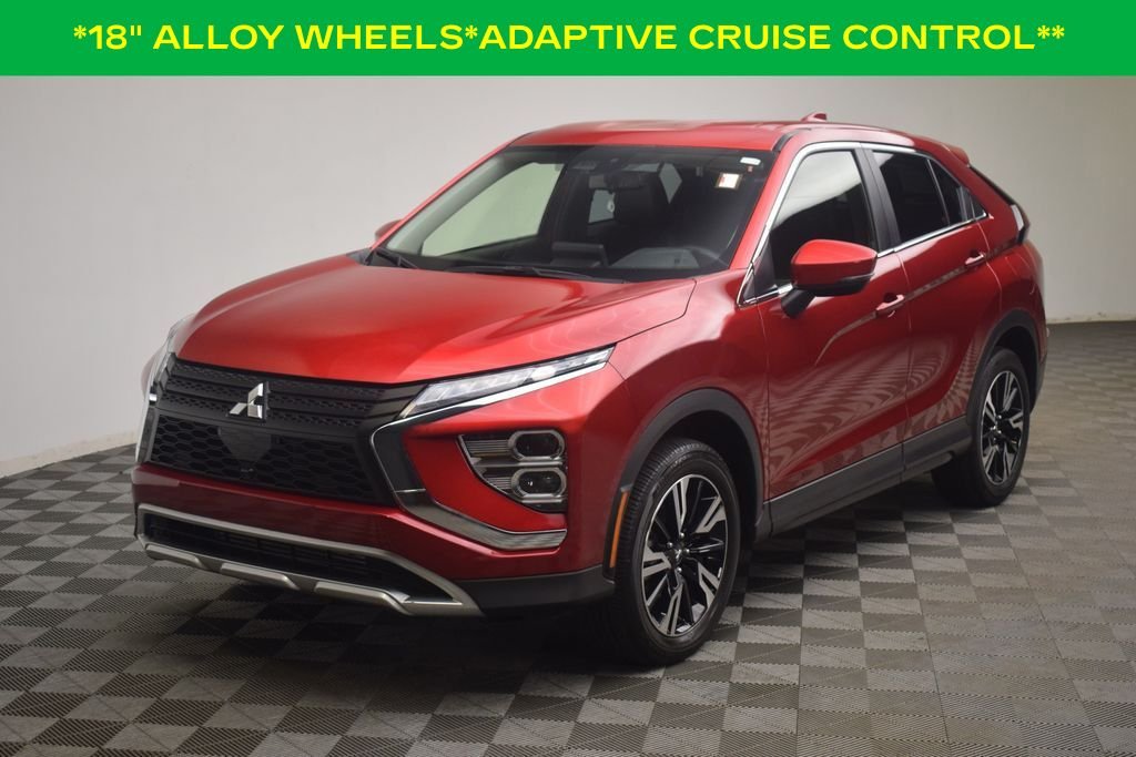 Used 2025 Red Mitsubishi SE image 3