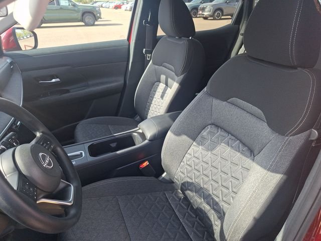 Used 2025 Red Nissan SV image 10