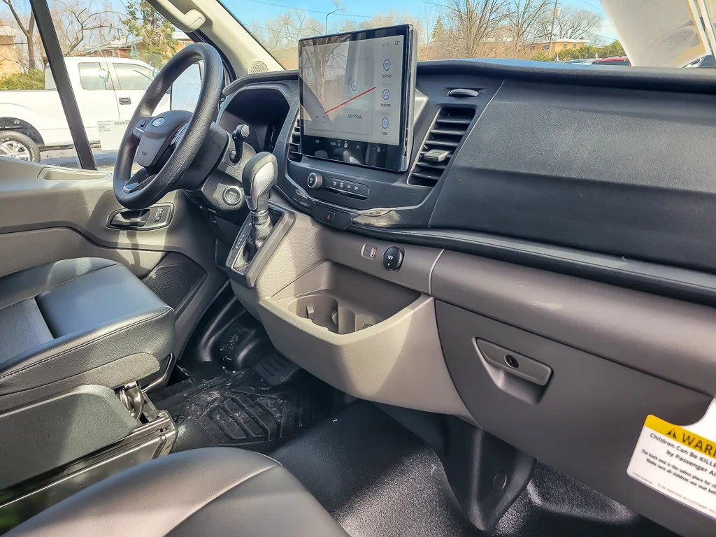 New 2026 Oxford White Ford Cargo Van image 33