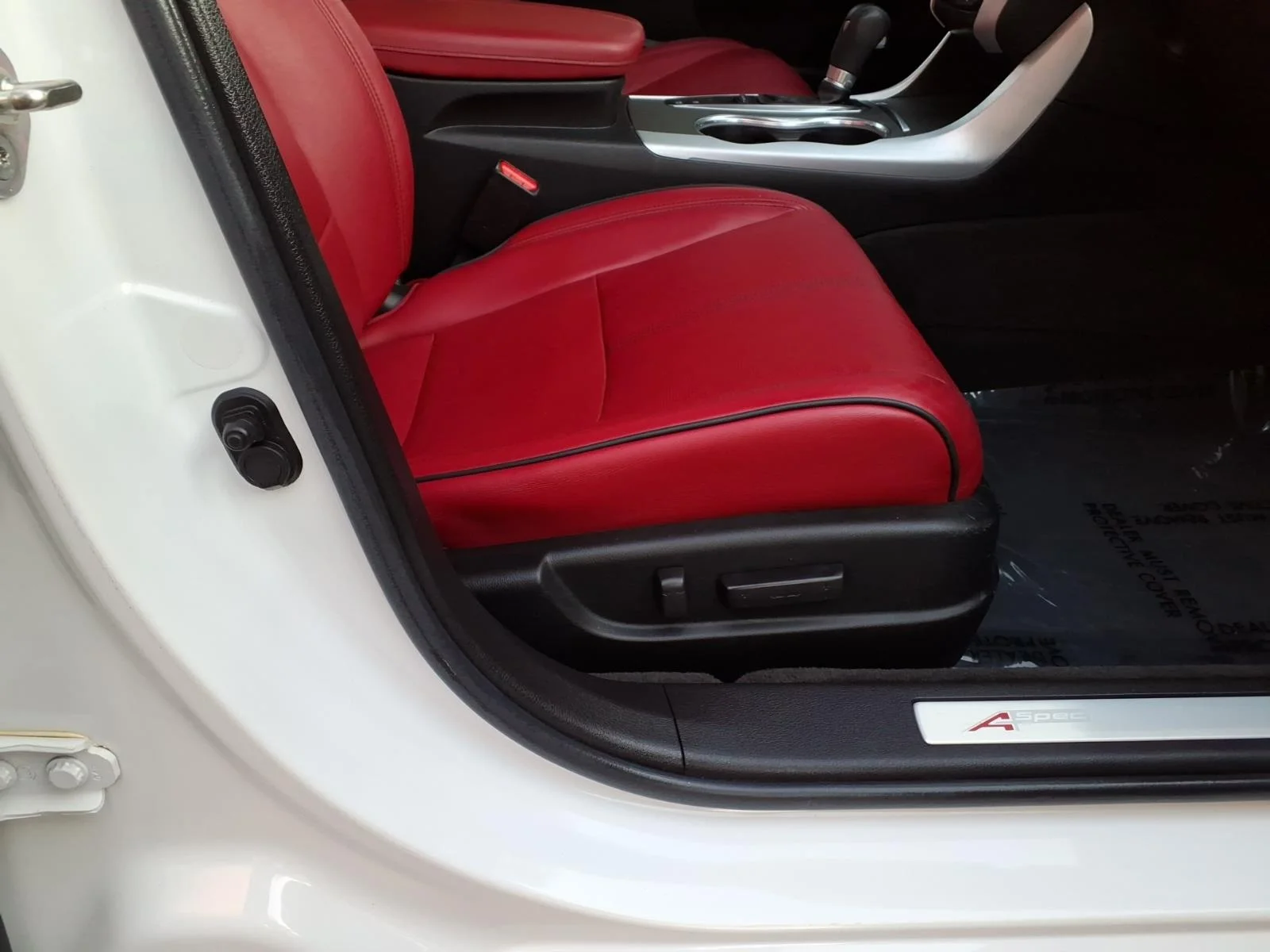 Used 2019 Platinum White Pearl Acura A-Spec Red image 13