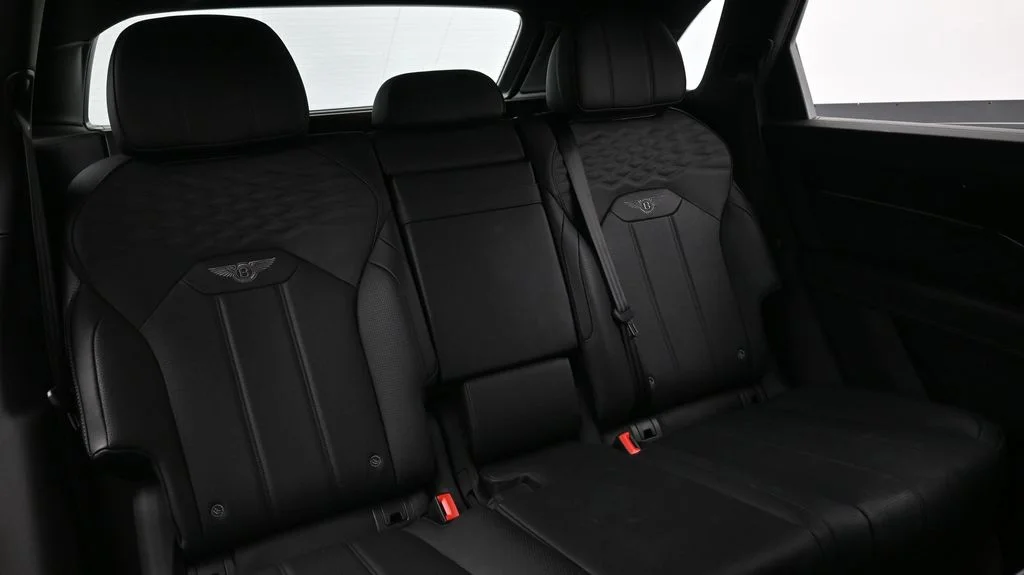 Used 2024  Bentley Azure image 12
