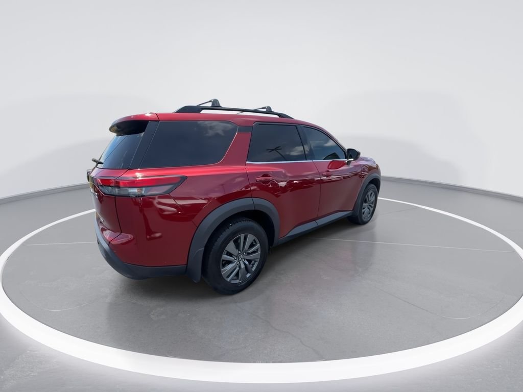 Used 2022 Red Nissan SV image 8