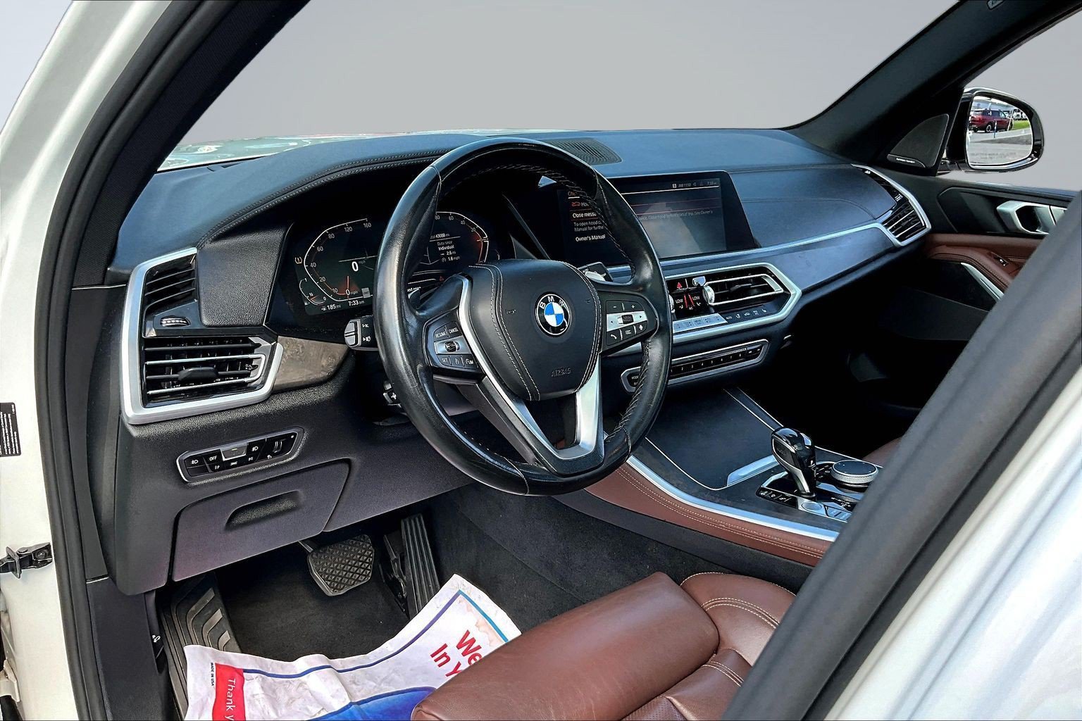 Used 2021 White BMW sDrive40i image 12