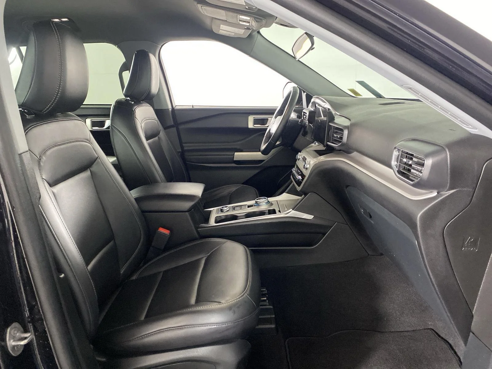 Used 2023 Agate Black Ford XLT image 29
