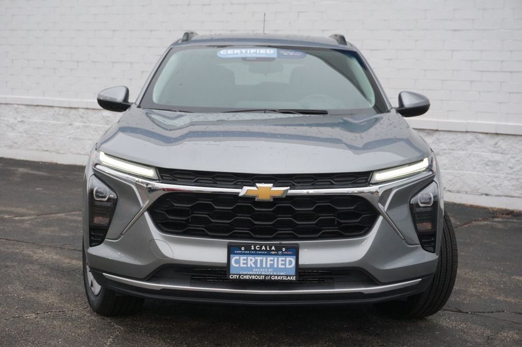 Used 2025 Gray Chevrolet LT image 6