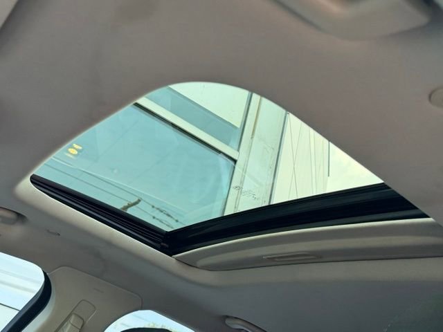 Used 2019 Black Ford SE image 7