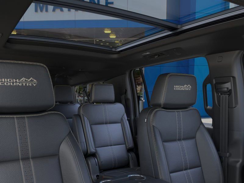 2025 Chevrolet Suburban High Country - Photo 24