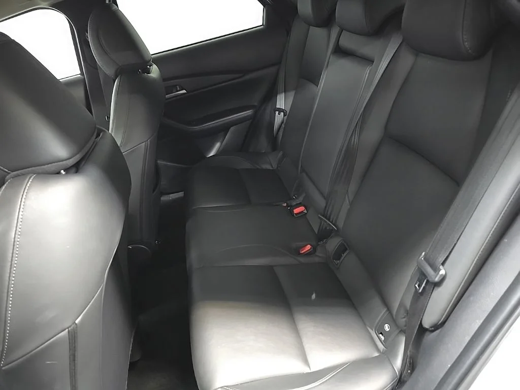 Used 2021 Silver Mazda Select image 34