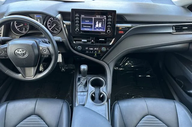 Used 2024 Ice Toyota SE image 16