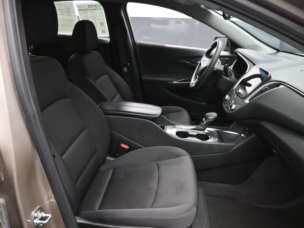2024 Chevrolet Malibu 1LT - Photo 7