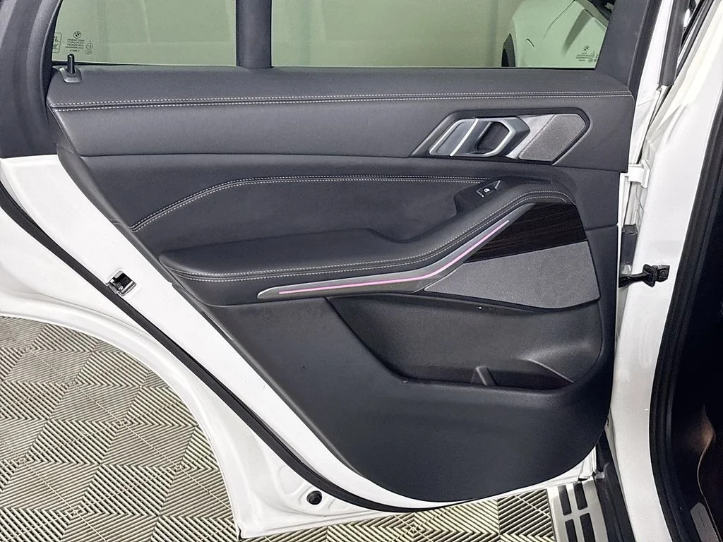 Used 2025 White BMW xDrive50e image 20