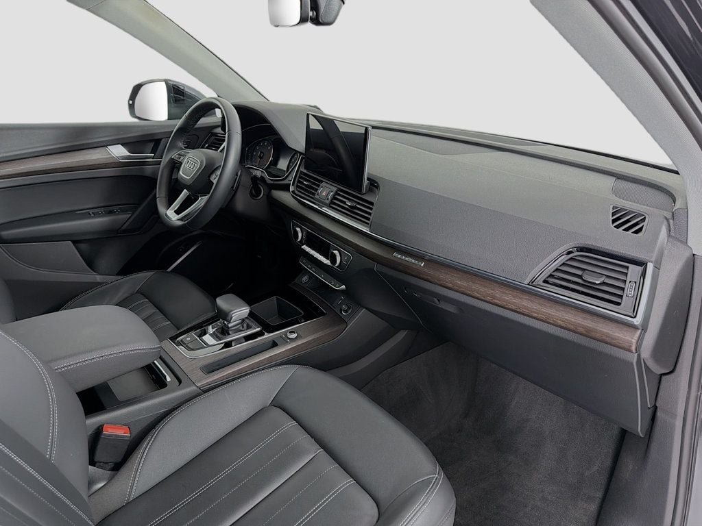 Used 2021 Manhattan Gray Metallic Audi Premium 45 TFSI quattro image 29
